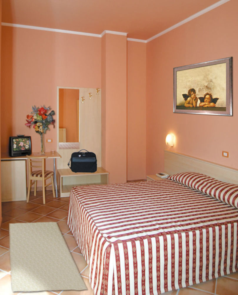 Hotel Di Rocco Loreto Aprutino Εξωτερικό φωτογραφία
