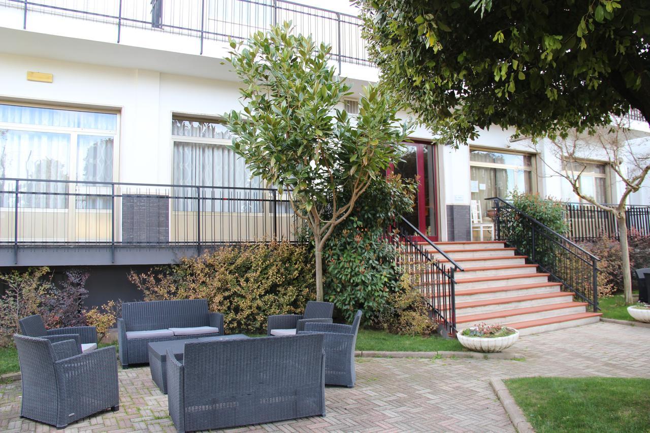 Hotel Di Rocco Loreto Aprutino Εξωτερικό φωτογραφία