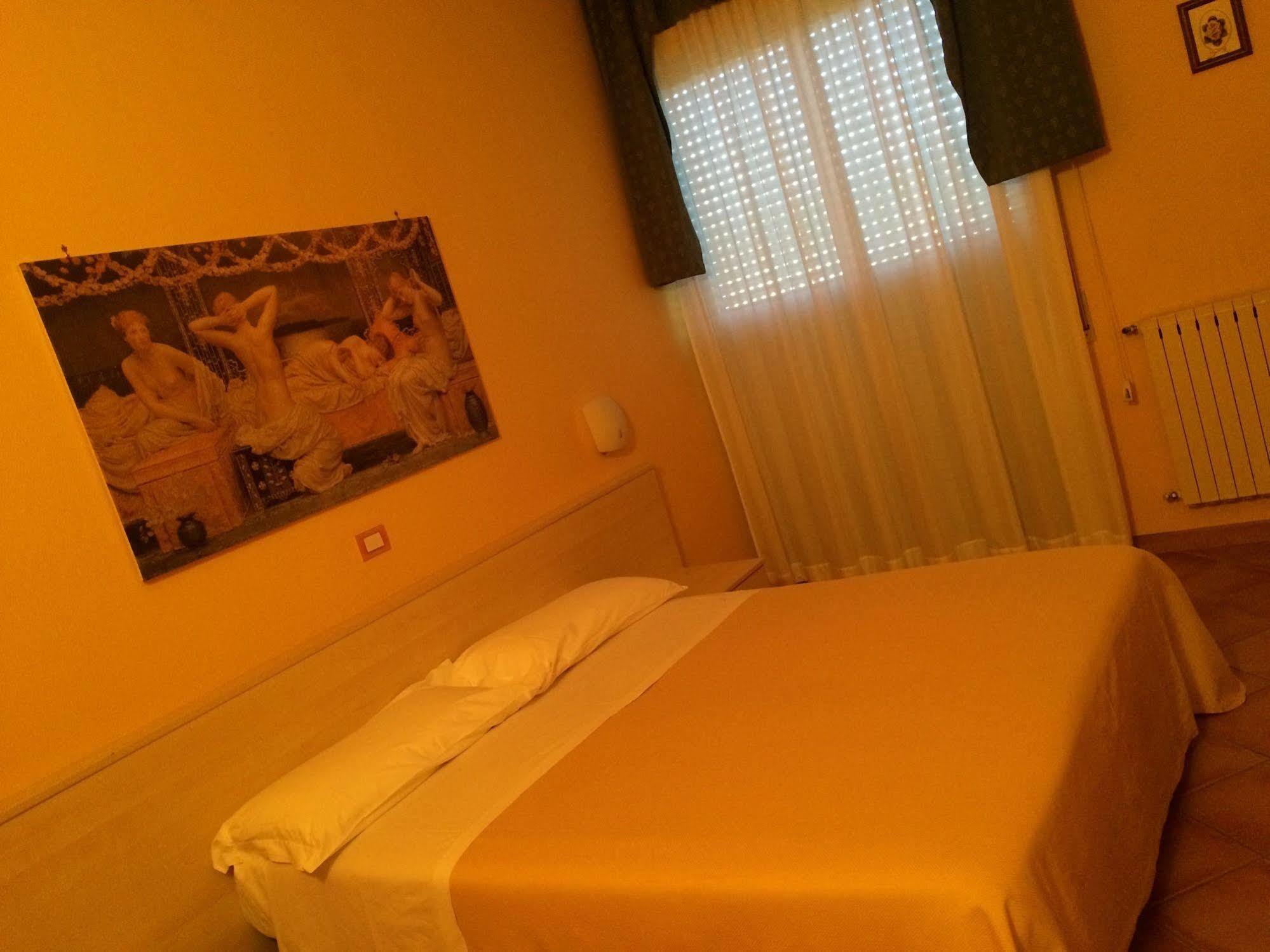 Hotel Di Rocco Loreto Aprutino Εξωτερικό φωτογραφία